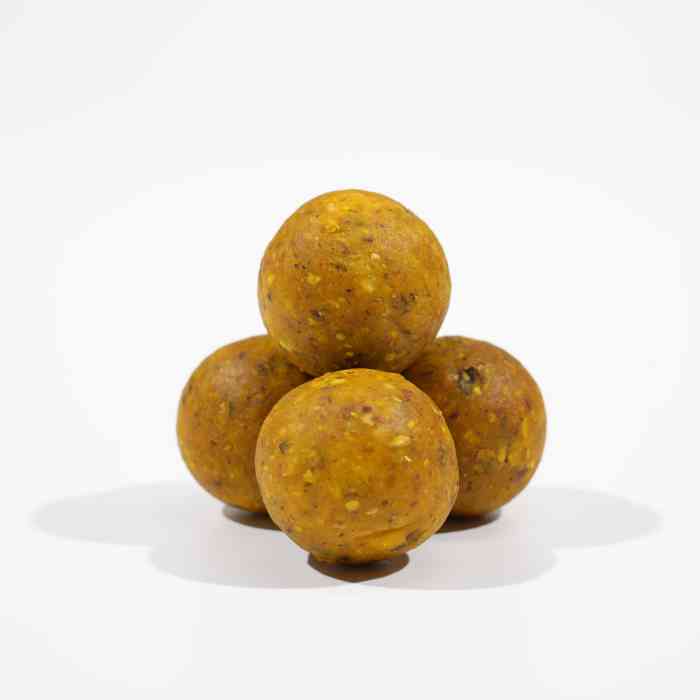 Бойлы пылящие ананас/банан PRO BIRD FOOD  д18 мм